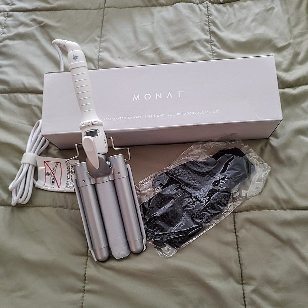 NIB Monat Ionic Ceramic Waver Hot Tool - Wonder Waves Deeper Waver